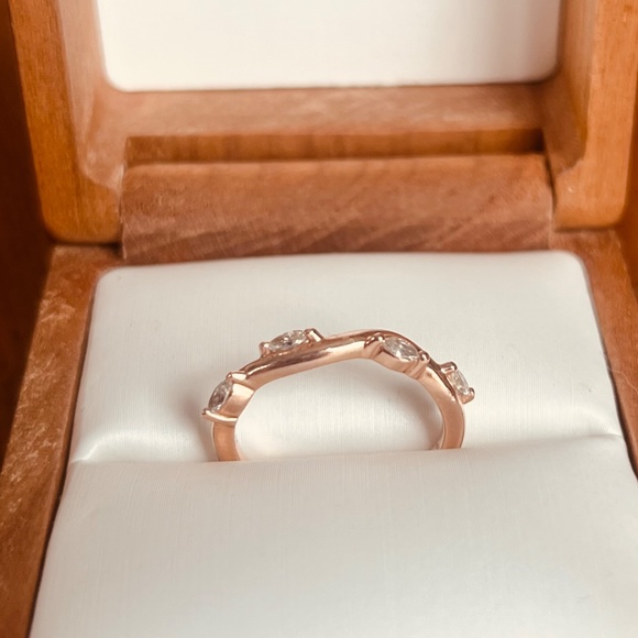 Diamond ring set - Picture 6 of 9